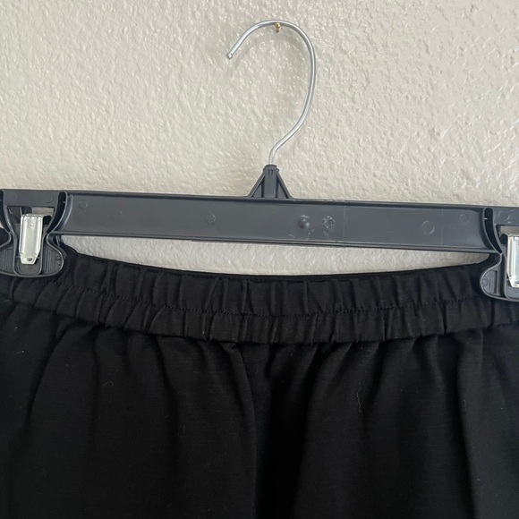 Skies Are Blue Black Pencil Skirt with Scallop Hem - Picture 7 of 9